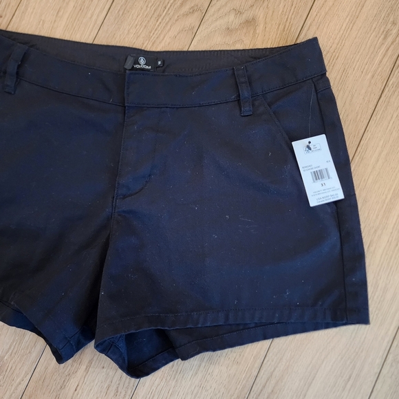 NWT Volcom So Chickie Chino Shorts - Picture 5 of 8